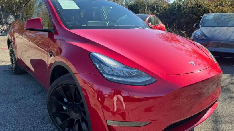TESLA MODEL Y 2022 7SAYGDEE7NF388740 image